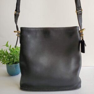 EUC Vintage Coach Equestrian Slim Bucket (#9865) in Navy